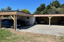 Carport accolé en bois